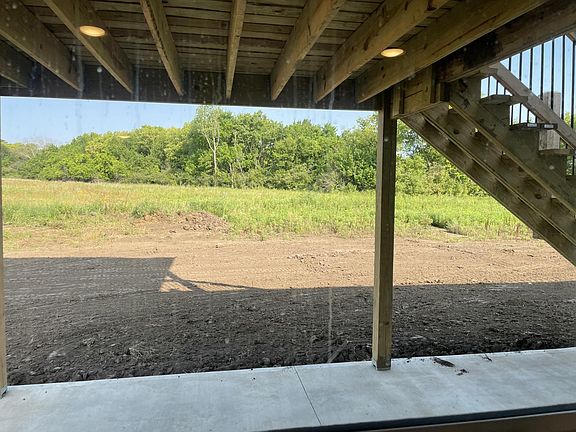 Patio - House Backs up to greenspace