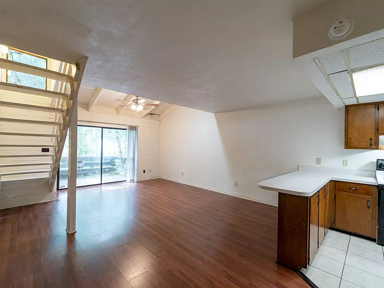 1349 Rumba Ln — Photo 6