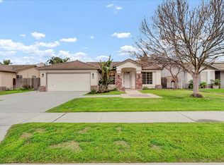 825 Bristol Cir, Lemoore, CA 93245