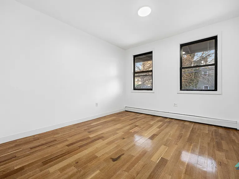 235 Marion St #1D — Photo 13