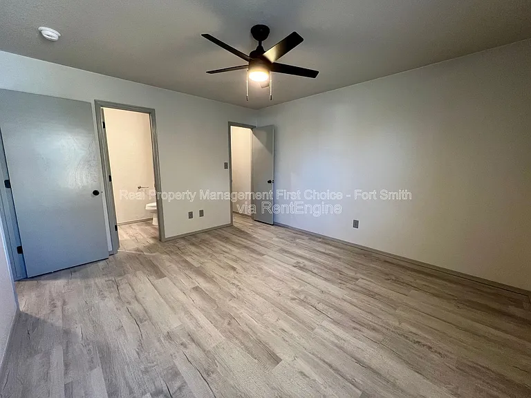 1709 Brooken Hill Dr — Photo 18