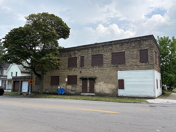 2nd image of 236 Saratoga Ave