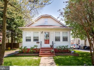 28 E Park Ave, Maple Shade, NJ 08052