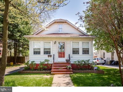 28 E Park Ave, Maple Shade, NJ, 08052