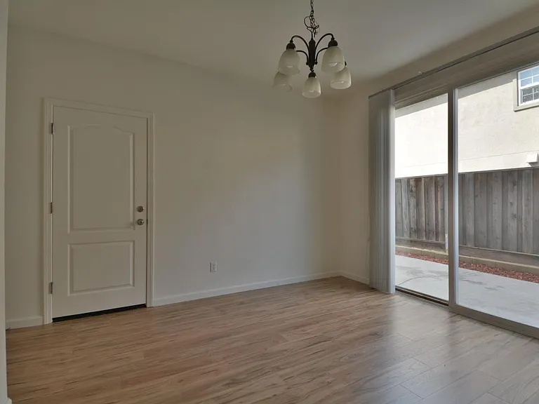 511 Massarosa Ln — Photo 5