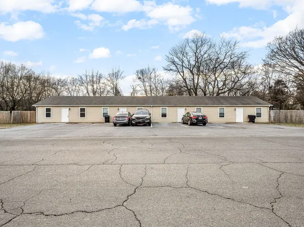702 Riviera Dr, Murfreesboro, TN 37130