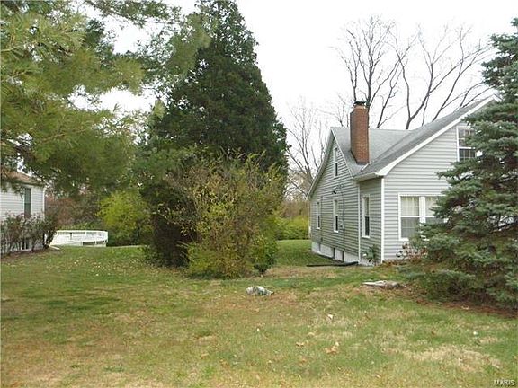3rd image of 8908 Crest Oak Ln