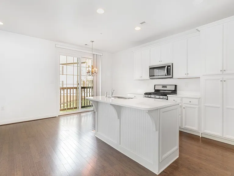 3257 Lark Way — Photo 7