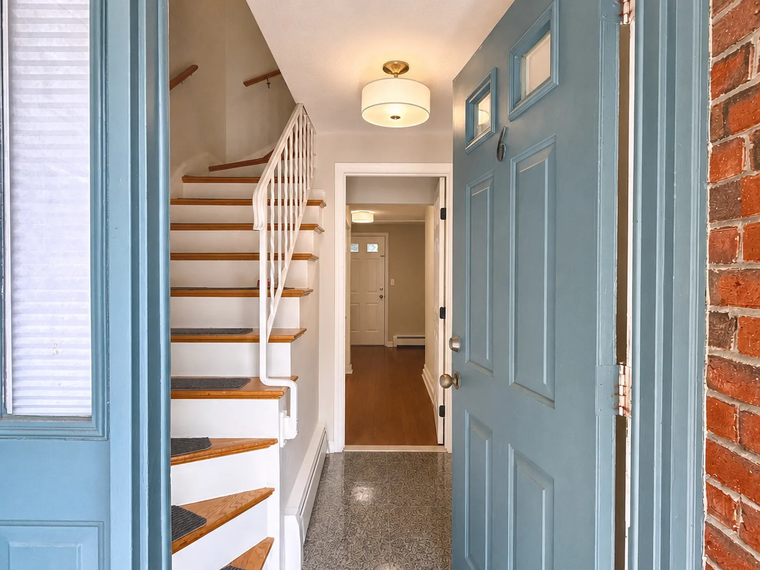 2 bed, 2.5 bath, 1471 sqft, $4,800 — Photo 2