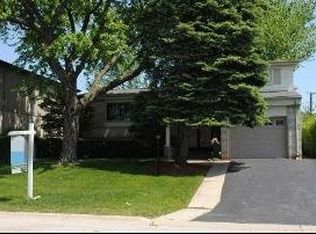 9905 N Wendy Way, Niles, IL 60714