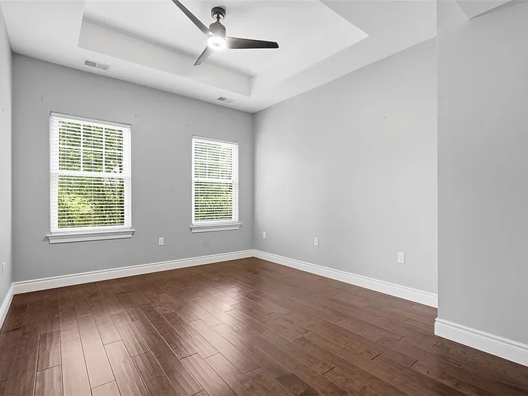 390 Bradley St — Photo 21