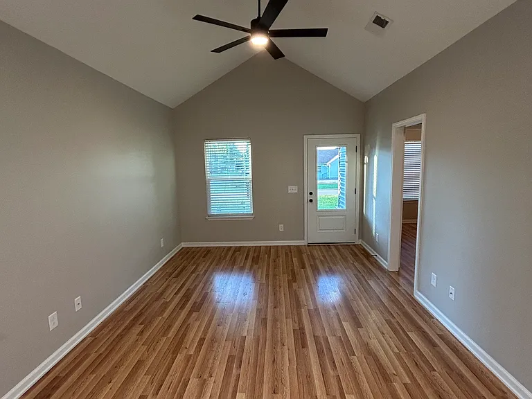 306 Church St — Photo 12
