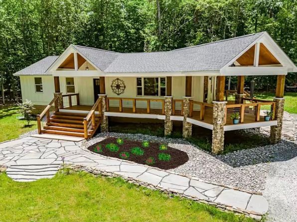 443 Wood Acres Rd