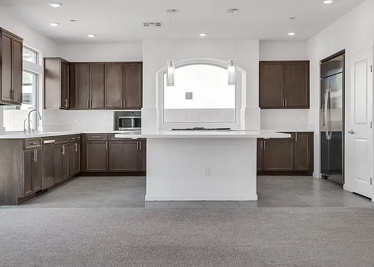 8541 S Pioneer Way — Photo 10