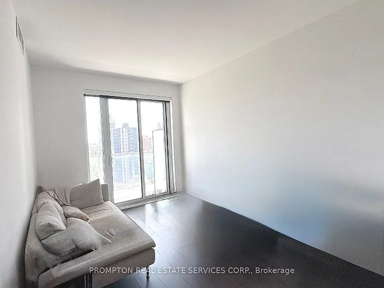 3 Gloucester St #1206 — Photo 12