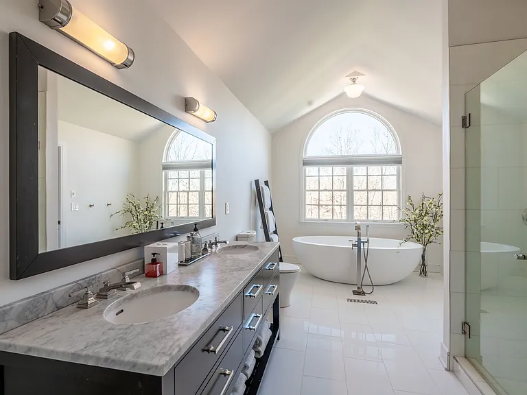52 Woodruff Ln — Photo 13