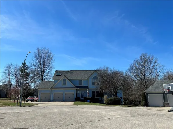 1400 Charleston Ct, Warrensburg, MO 64093