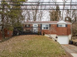 1128 Carnahan Rd, Pittsburgh, PA 15216