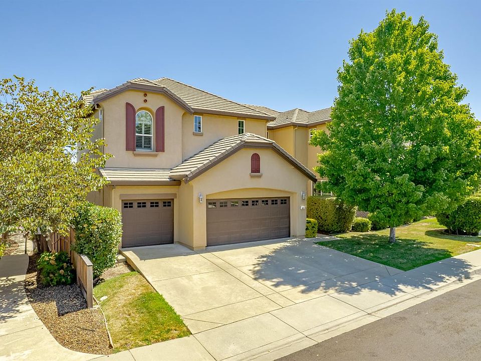 1st image of 589 Sawka Dr