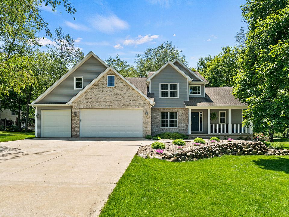 1st image of 9138 Richland Woods Dr