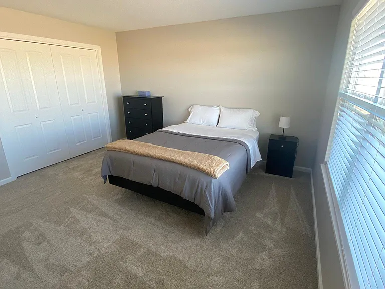 927 Lingonberry Ln — Photo 10