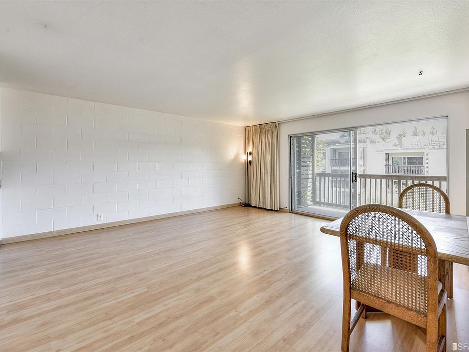 1st image of 35 Galilee Ln APT 3
