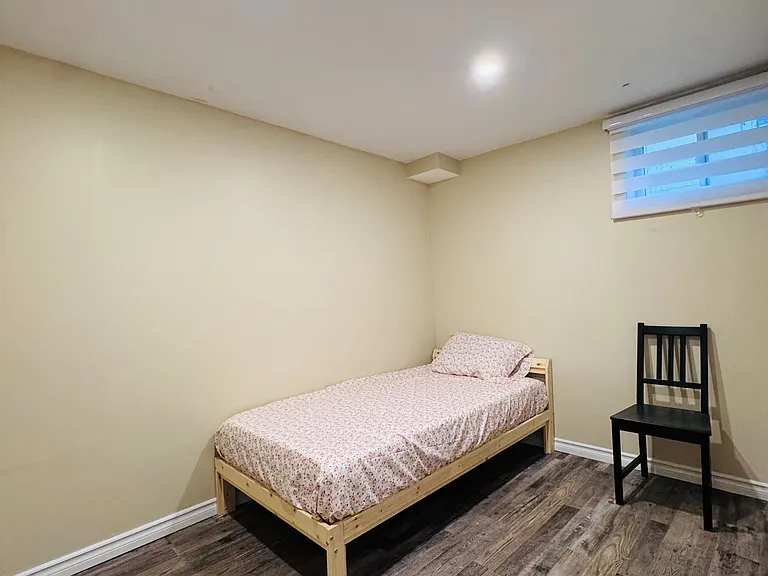 170 Louth St #BASEMENT — Photo 20