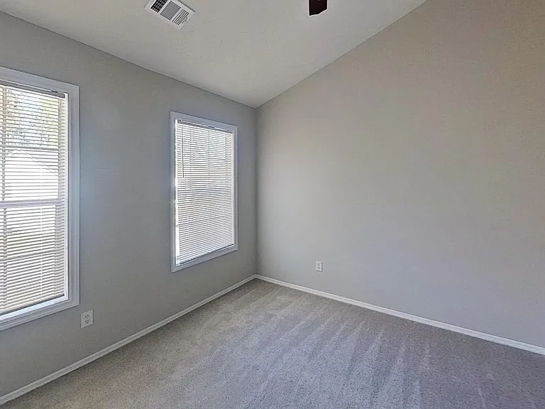 1225 Huntington Place Cir — Photo 14