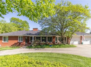 2910 Lovers Ln, Saint Joseph, MO 64506