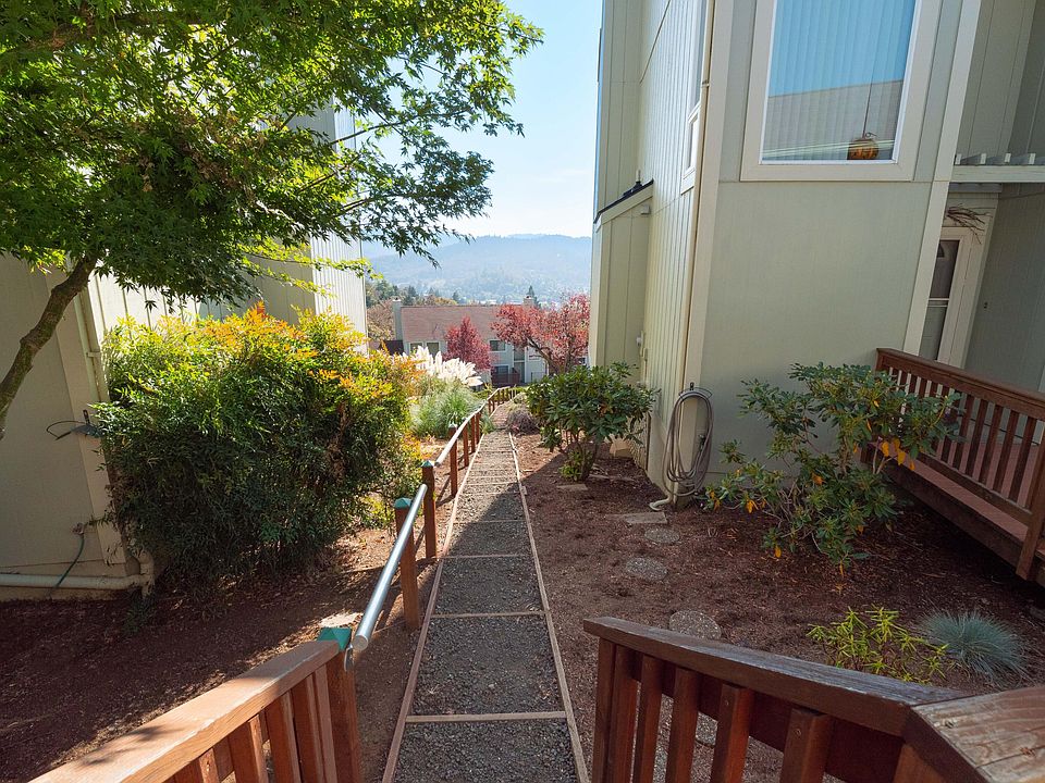 9 NE Spyglass Dr, Roseburg, OR 97470 Zillow