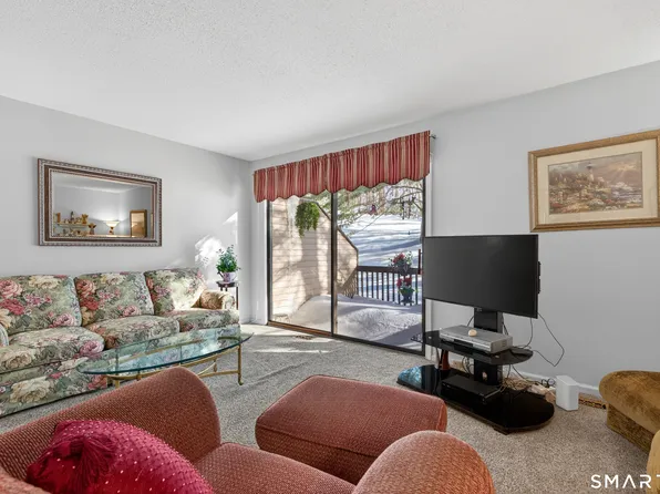 196 New Haven Avenue #430, Derby, CT 06418