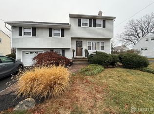 420 Seneca Ave, Middlesex, NJ 08846