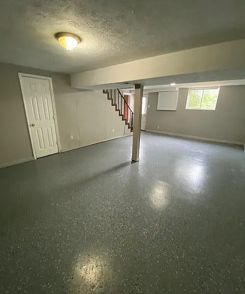 229 Newcastle Ct — Photo 10