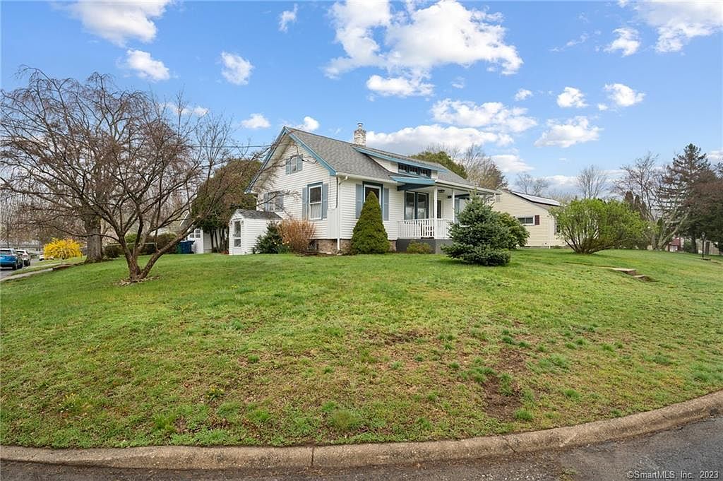 12 Wintergreen Dr, Quaker Hill, CT 06375 Zillow