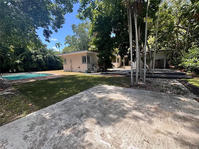 5930 SW 80th St — Photo 11
