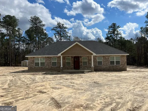 333 E Gillis St, Mount Vernon, GA 30445