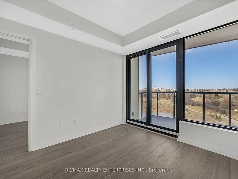 1415 Dundas St E #511 — Photo 13