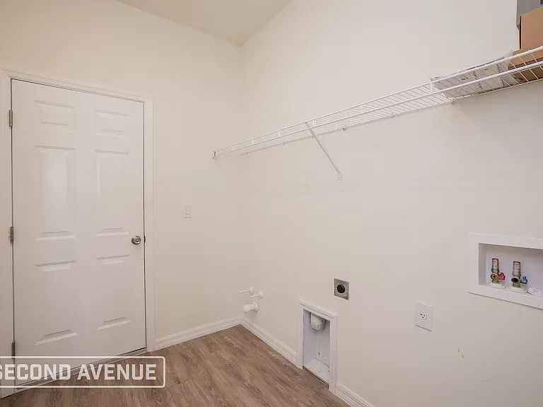 2721 NW 18th Pl — Photo 22