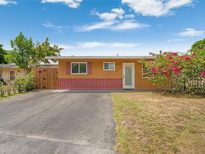 (Undisclosed Address), North Lauderdale, FL, 33068