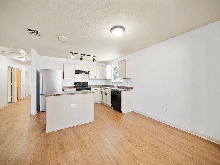 5706 Texas Cyn — Photo 15