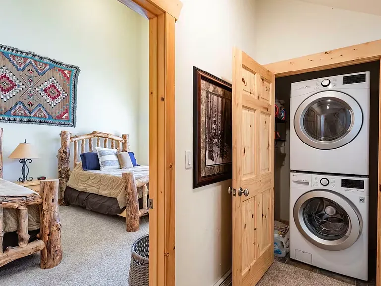 3984 N Timber Wolf Ln #8B — Photo 13