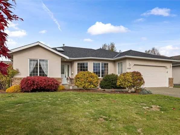 1049 Sunrise Dr, Qualicum Beach, BC V9K 2K6