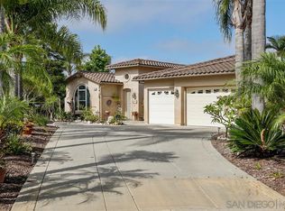 622 Sun Cir, Vista, CA 92081
