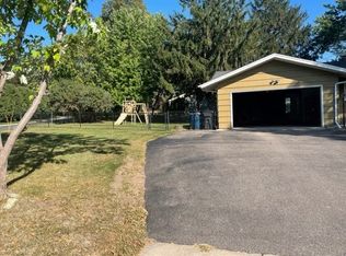 401 Rhode Island Ave S, Golden Valley, MN 55426