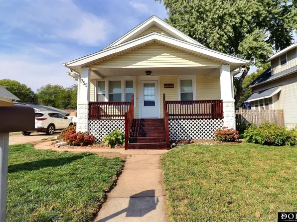 755 N Bell St, Fremont, NE 68025