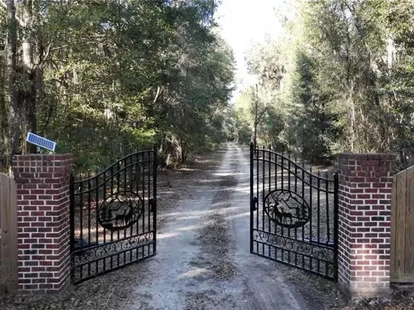 2421 Johnson Rd NE, Townsend, GA 31331