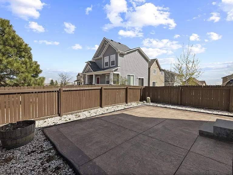 7555 Gallard Hts — Photo 32