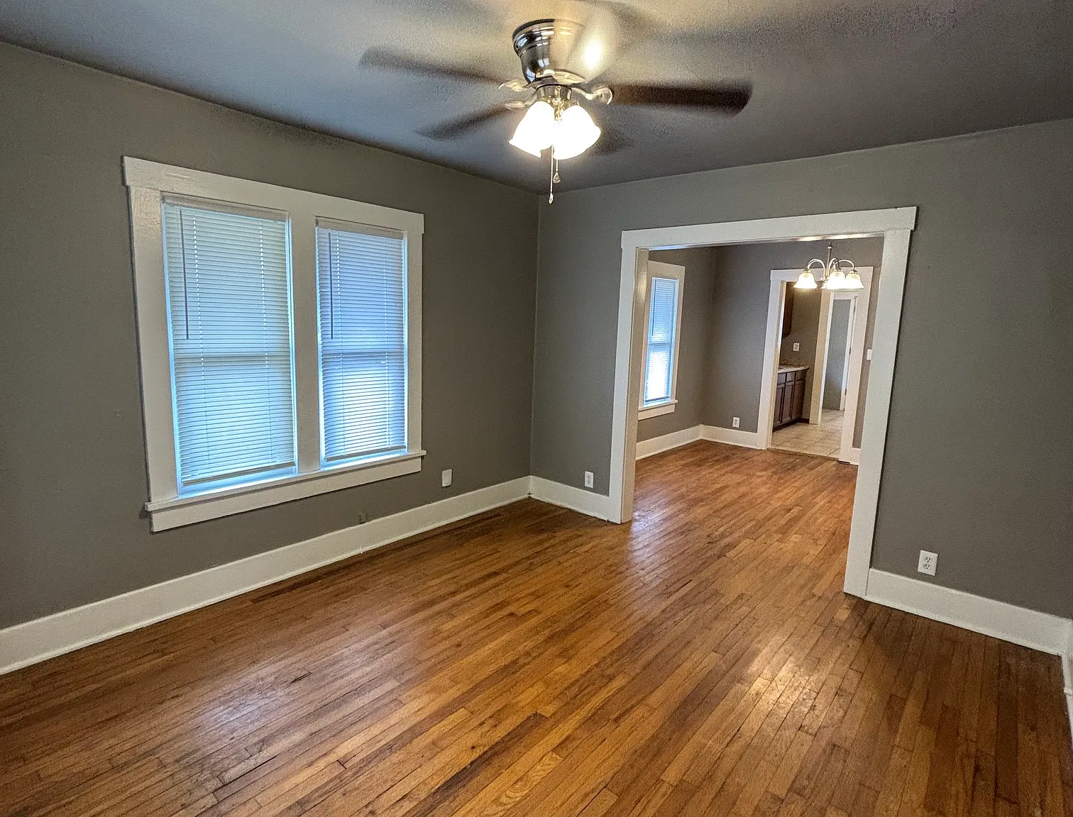 2 bed, 900 sqft, $1,345 — Photo 3