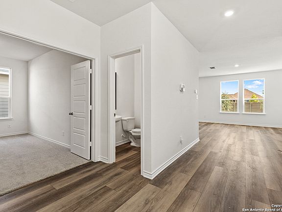 4th image of 7952 Canyon Wren Park
