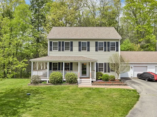 11 Summerwood Dr #B, Hampton, NH 03842